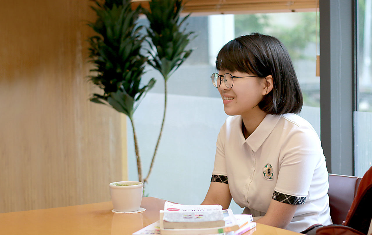 vol.27 Glasses Are the Face with [High school student, Park Gyung Ah]